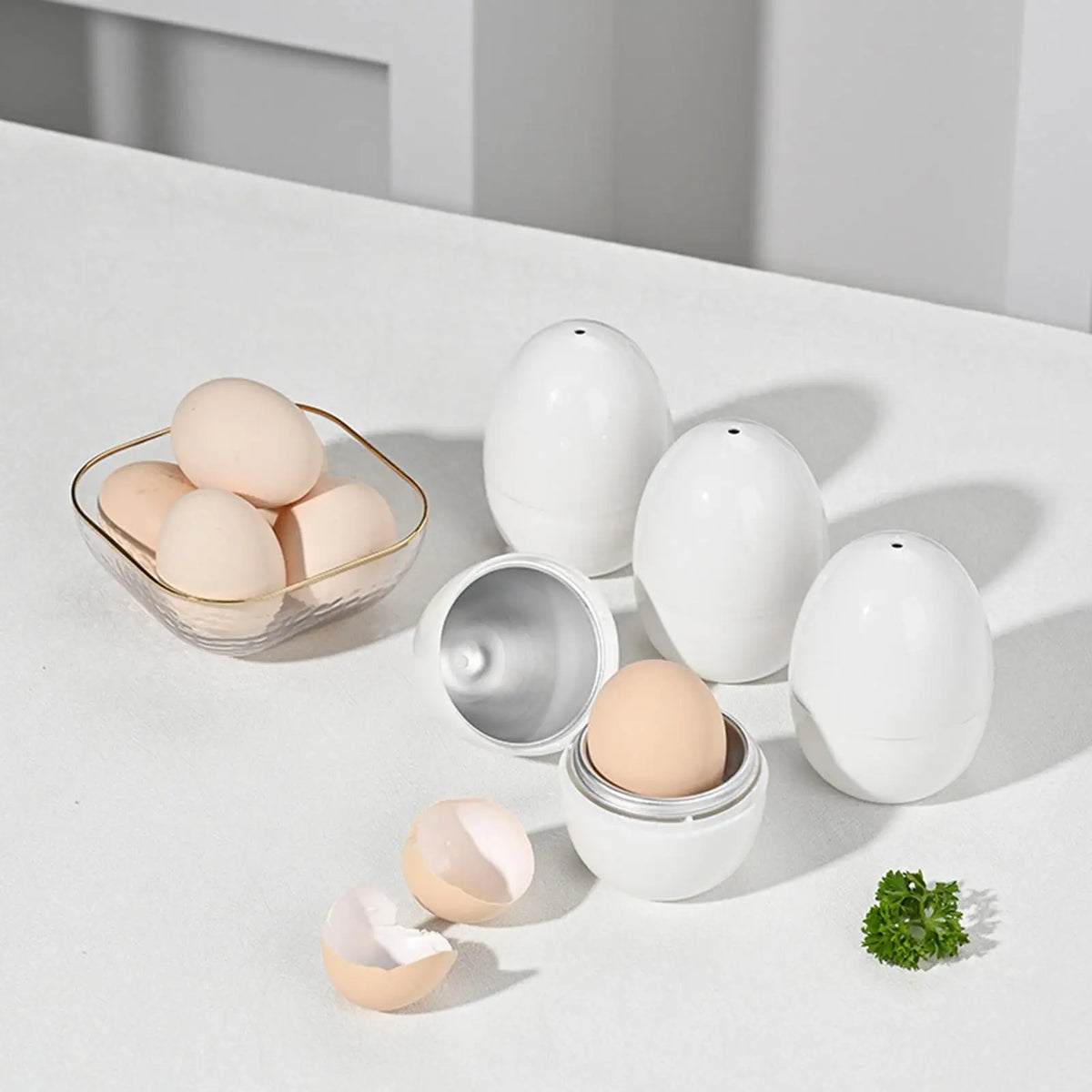 Capacity for 1/4 eggs Microwave Egg Steamer Boiler Cooker Easy Quick 5 Minutes Hard Or Soft Boiled Kitchen Cooking Tools